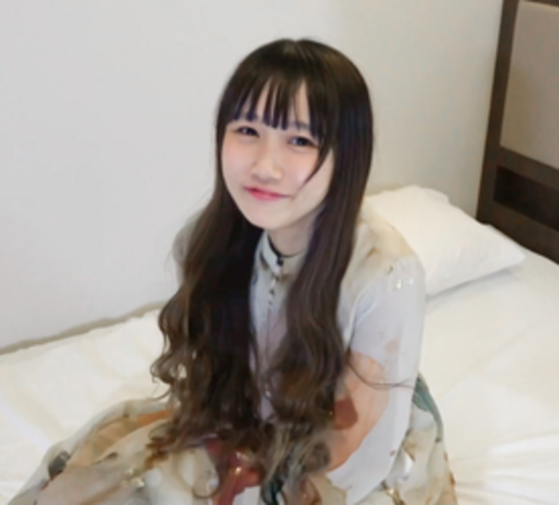 FC精品无码PPV_男慣れしていないピュアなJD女の子にお尻の穴を広げさせバックでガン尽き